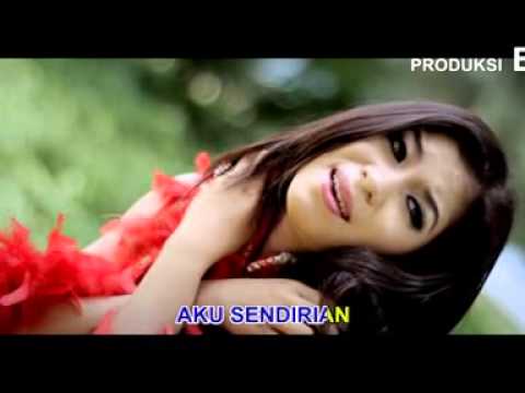 download lagu mp3 mp4 Elsa Pitaloka Tinggal Kenangan, download lagu Elsa Pitaloka Tinggal Kenangan gratis, unduh video klip Elsa Pitaloka Tinggal Kenangan