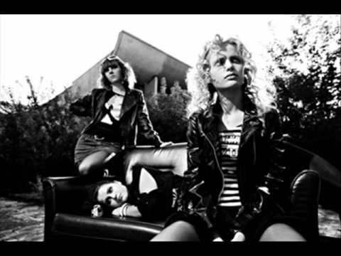 Atsitiko - Kas mes tokie? (ne metalistai)