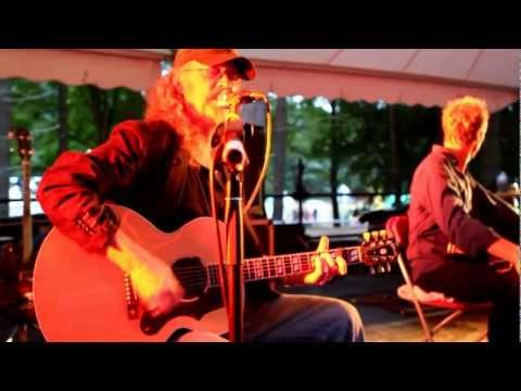 Cardboard box City - The Levellers (acoustic) @ Latitude festival 2012