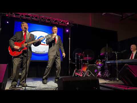 I'm Still Singing The Old Time Way | The Watson Brothers