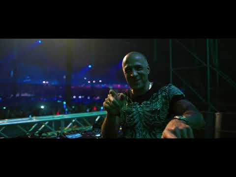 download lagu mp3 mp4 Foute Kerstfeest, download lagu Foute Kerstfeest gratis, unduh video klip Foute Kerstfeest