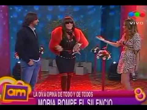 Moria Casan y Vero Lozano desfilan en AM 28/09/09