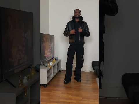 Would you date me if I pull up dress like that ? #datingaround #datingmyself