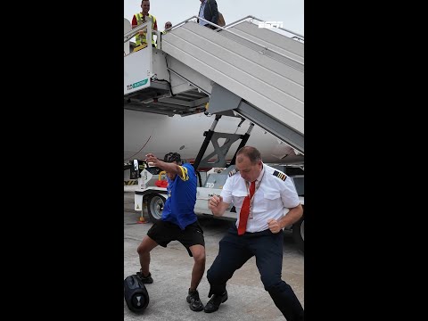 Curaçao gaat swingend het vliegtuig in richting het WK! 🕺🇨🇼