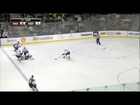 Andreas Lilja decks Jordin Tootoo