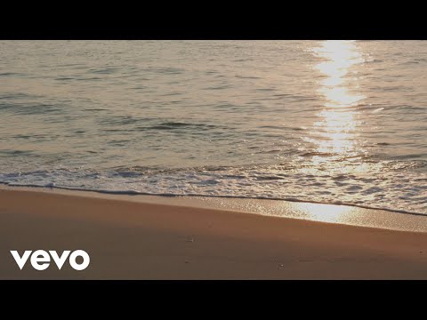 Noemi feat. Tony Effe - Tutto il resto è noia (Official Lyric Video)