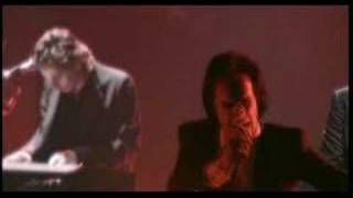 Nick Cave & The Bad Seeds - Do you Love Me? (Live)