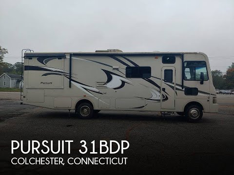 Used 2013 Pursuit 31BDP for sale in Colchester, Connecticut