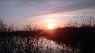 preview picture of video 'Time for the Sun to Set ,Griffith Indiana'