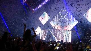 Florence + The Machine - Spectrum (Say My Name) Calvin Harris - Live &#39;Greater Than&#39; tour