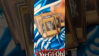 Cuando la 10/10 dice que le gustan los que tienen Ojos Azules #yugioh #blueeyeswhitedragon #blueeyes