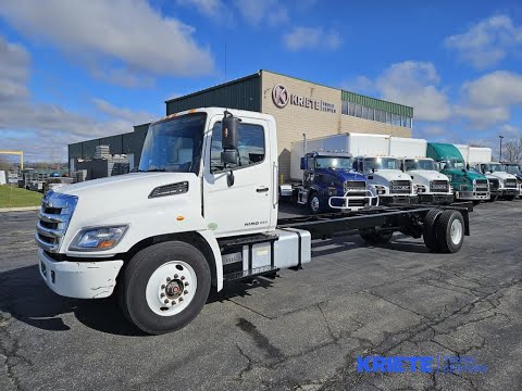 WHITE 2019 HINO 338 Sheboygan WI Kriete Truck Centers | Stock Number: H59285U