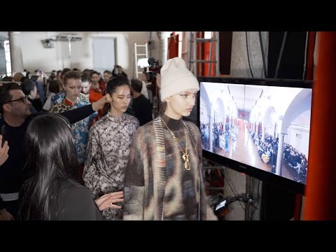 HUI Fall/Winter 2023 Backstage | Milan Fashion Week | VRAI Magazine