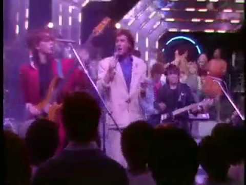 Duran Duran - Hungry Like The Wolf (Top Of The Pops Live Performance)