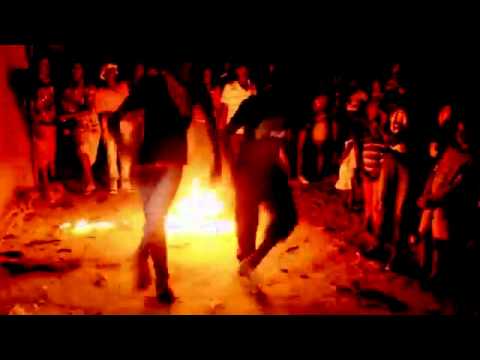 Zimbabwe Lady Bee   Ndauya ne Moto