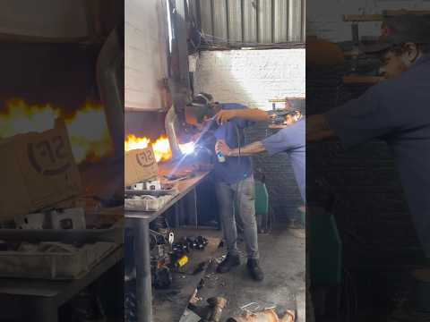 Аn ordinary day at an ordinary service station🛠️Обычный день на обычном автосервисе 🛠️