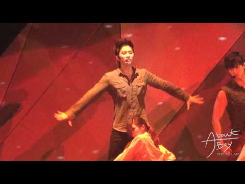 [FANCAM] 111007-08 JUNHO Hands Up Asia Tour in Taiwan - Back2U
