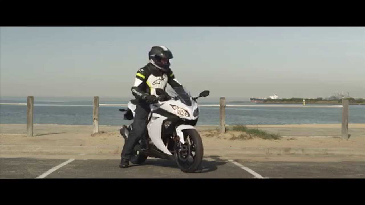 Bikelife Bike Review - 2015 Kawasaki Ninja 300