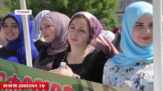 В митинге в честь праздника весны и труда в Грозном приняли участие свыше 100 тысяч человек