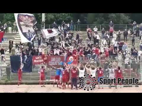 "Siamo gli amarantoblu", tifo Tivoli in casa della LVPA Frascati, playoff Eccellenza 2021-22