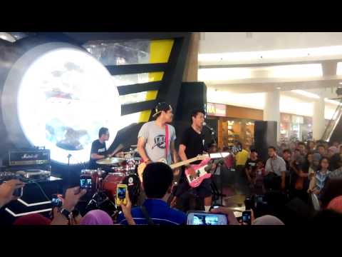 Bayu Skak With The Band - Mangan Pecel (live Royal Plaza Surabaya)
