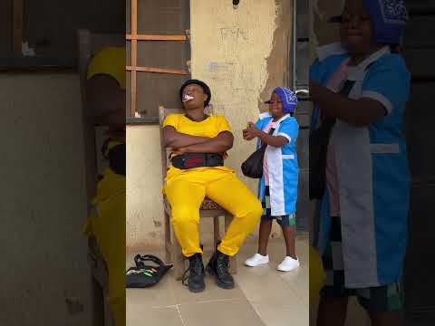 See what Ebube is doing to me …if I beat this girl hennnnn #filmmaking