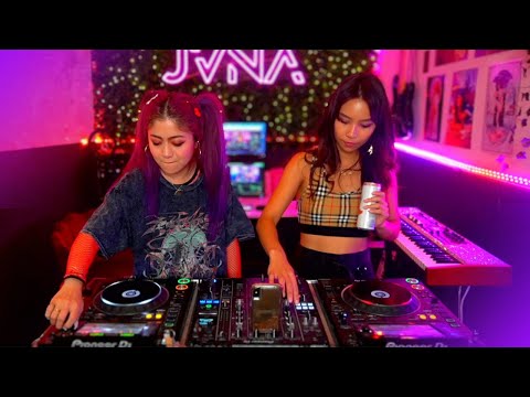 JVNA LIVE ft. RAYRAY - Violet [Future Bass, Hardstyle, Trap, House DJ Set] (Ep. 21)