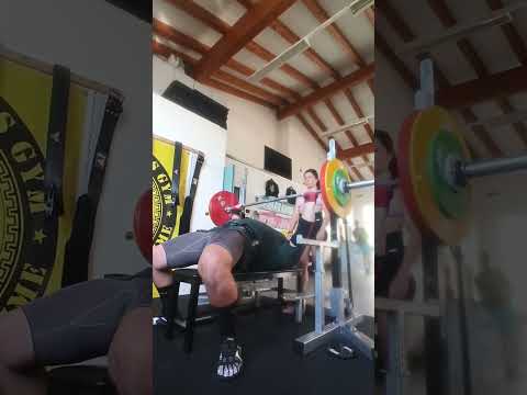 Bench press 172,5kg x5@9