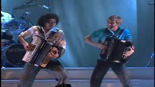 Download lagu Grupo Tradição 12   Pout Pourri Chorou a Gaita   Pensando em Você   Macarena mp3