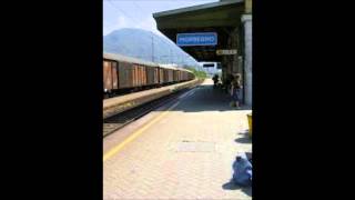 preview picture of video 'Annunci Treni alla Stazione di Morbegno'
