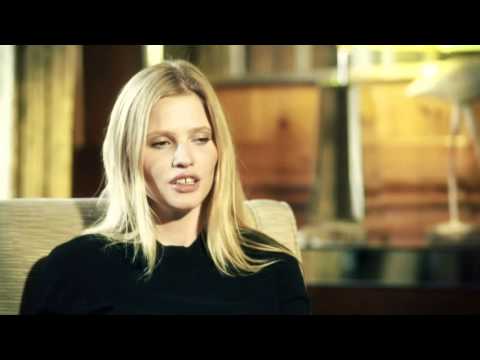 Lara Stone Behind the Scenes