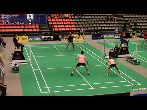 This is how a mixed double should be played