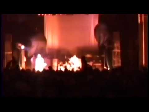 blink-182 Live - 1998-03-08 @ State Theater, Portland, Maine, USA