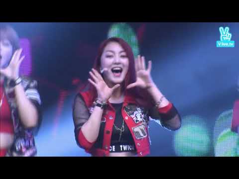 TWICE (트와이스) - Candy boy (Debut showcase)
