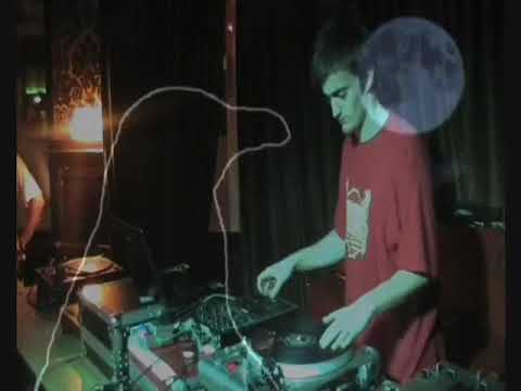 Jimmy Penguin live @ The Victoria - London 2009 - Community Skratch Tour