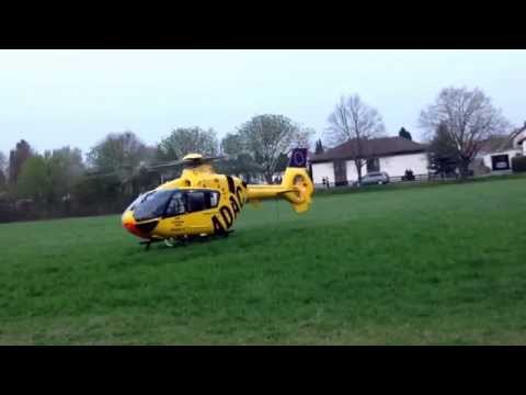 Triebwerksstart eines Rettungshubschraubers - Bewusstlose Person - Großaitingen, Augsburg