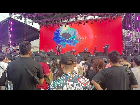 Parade Hujan - Angin Pujaan Hujan (Live Gambir Expo Kemayoran) 01/09/2023