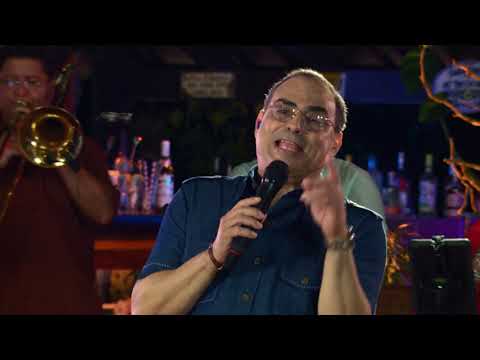 Videoclip de Me Gustan las Navidades — Gilberto Santa Rosa