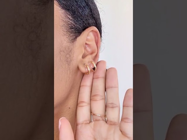 Vídeo relacionado con CHUANFU 12 Pares Pendientes Clip para Niños, Juego de Pendientes Niña Sin Perforaciones con Almohadilla, Lindos Arcoíris Mariposa Perla Oreja Clip Sin Piercing, Accesorios Joyería para Niñas y Niños