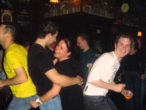 Effe get angesj - Cafe de beurs te Horst America