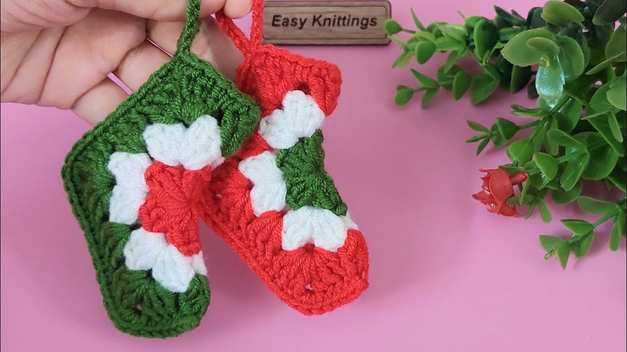 How To Crochet Christmas Stocking - Mini Granny Square Crochet Christmas Stocking - Easy Knittings