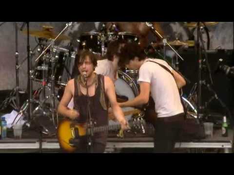 Dirty Pretty Things - Bang Bang You're Dead (Glastonbury 07)