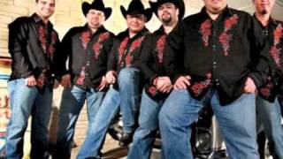 Duelo Se Esta Cayendo El Jacal