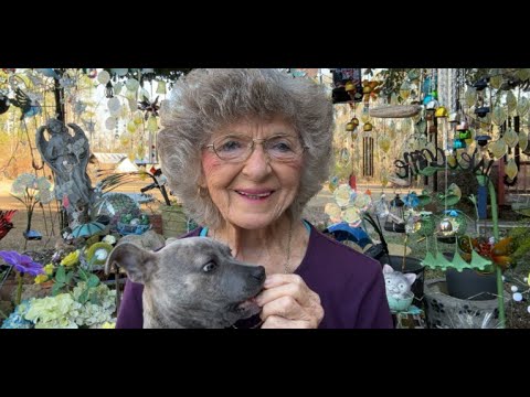 Who called the Lawrence  County Sheriff Dp. On Me Helen in Ga.