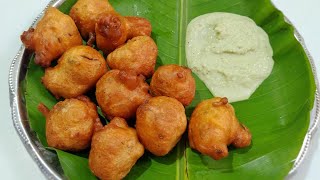 Download lagu ಚಳಿಯಲ್ಲಿ ಸಂಜೆ ಟೈಮ್ - ಮೈಸೂರ್ ಬೊಂಡ ಚಟ್ನಿ ಆಹಾ!🔥👌 - MYSORE BONDA with Chutney | Mysore Bonda Bajji mp3