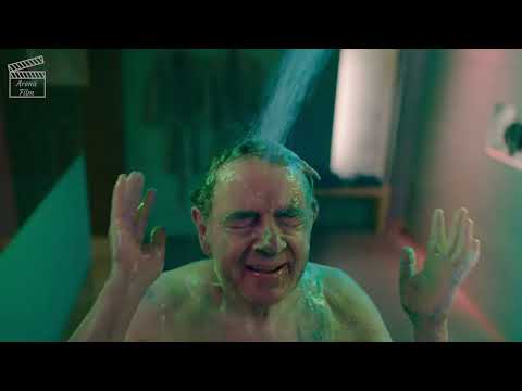 Man vs Bee: Dancing in the shower FUNNY (Rowan Atkinson Scene)