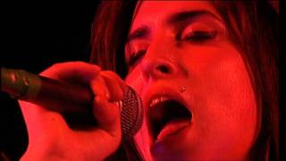 Amy Winehouse - Take The Box &amp; Love Is Blind &amp; Fuck me Pumps &amp; Interview - T In The Park - 2004