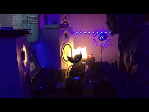 Benjamz Creating a vibe