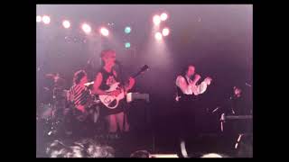 The Damned-Under The Floor Again (Live 9-12-1982)
