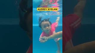 Download lagu SAMANTHA AND SISTER AUDREY SWIM AND DIVE FOR THE FIRST TIME AND DON'T CRY mp3 Download lagu SAMANTHA AND SISTER AUDREY SWIM AND DIVE FOR THE FIRST TIME AND DON'T CRY mp3